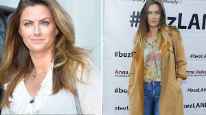 View all laura breszka pictures. 5ecsmea Ouqjcm