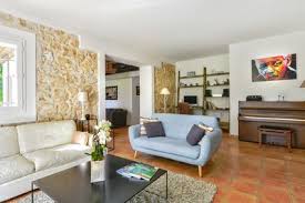 Stone Farmhouse In Aix En Provence Near The Alpilles The Luberon Cassis Puyricard En 2020 Maison En Provence Luberon Maison