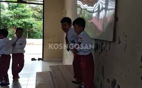 Contoh Cerita Liburan Sekolah Seru Bersama Teman Kosngosan