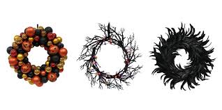 Halloween wreaths offer an easy, fun and often inexpensive way to decorate your door, while not compromising. 15 Spooky Halloween Wreaths To Decorate Your Door