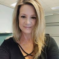 Genevieve Vickers's Instagram, Twitter & Facebook