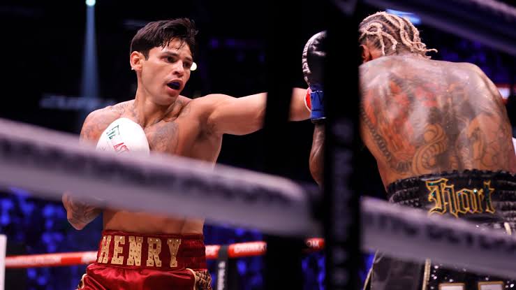 Ryan Garcia reacts to Oscar De La Hoya missing Conor Benn fight