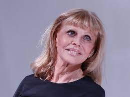 She appeared in the 1974 james bond movie the man. Britt Ekland Das Schwedische Bondgirl Feiert 75 Geburtstag Sn At