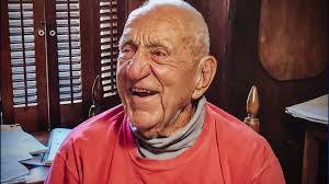 98-year-old North Shore vet returns to Europe for first time since WW2