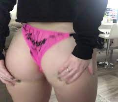 Seemandydaily 09 12 2019 101619763 they say unwrap me on the back but you  can t