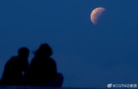 2021 年 5 月 26 日 17:44:57~20:52:22，除新疆和青海、西藏西部外，全国带食月出。 2022 年 3 月 16 日 10:27:53~13:55:07，中国不可见。 2022 年 11 月 8 日 17:09:12~20:49:03，东北和华北、华东东部可见全过程，其他地区 带食月出。 以下附录月全食 8 号晚的月全食过程的图片说明 7m59o4hdmuyjsm