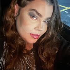 Praise for soap opera cast and request for set change