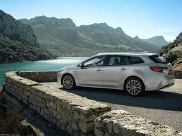 Voir tous les essais toyota corolla 12 touring sports. Toyota Corolla Touring Sports 2019 Pictures Information Specs