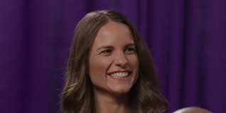 Kelly Chase's Instagram, Twitter & Facebook