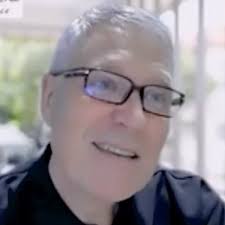 Vicky houston (@HoustonVicky)