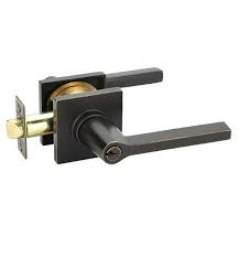 The lock may be locked or unlocked with a key from the outside. Emtek 5122hnus4lh 2 1 2 Modern Brass Entrance Locksets With Square Rosettes Hanover Leverset With Finish Satin Brass And Hand Position Left Hand And Mortise Lock Function Keyed Entry Set