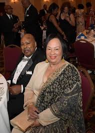 Ye Olde Philadelphia Club holds spring formal