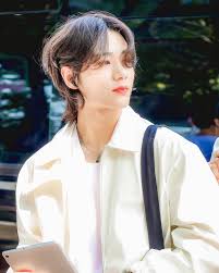 Lune (my bias) stage name: Dkb Lune On Instagram Lune Be Like Model Things C Fullmoon 0227 Kpop E Chan Ideal Man