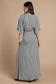Black And White Striped Maxi Skirt Looking For The Flare By It Black And White Stripe Maxi Skirt Find Skirts And More At Tobi 50 Off Your First Striped Maxi Striped Maxi Skirts Maxi Skirt