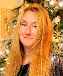 Edith Quiles's Instagram, Twitter & Facebook