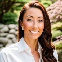 Katrina Bowles's Instagram, Twitter & Facebook