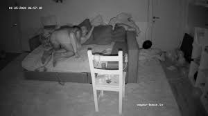 Снял на скрытую камеру секс с женой посреди ночи