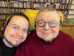 My już wstaliśmy, a Ty? Zapraszamy do Radio Nowy Świat. Będziemy do 10, a  potem? Kimka 🦉