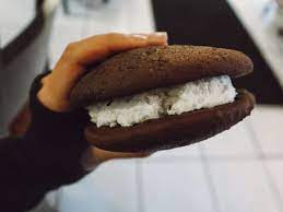 Blend all of the cupcakes ingredients and 3 tablespoons water together in a food processor until smooth and well combined. Gluten Free Portland Maine A Complete Travel Guide For Celiacs