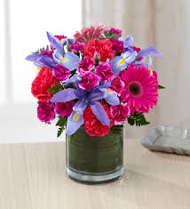 Send flowers in andover and salem and surrounding areas. Flowers From Our Heart The Ftd Pure Perfection Bouquet Fallbrook Ca 92028 Ftd Florist Flower And Gift Delivery