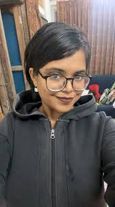 The two personalities that I carry around lmao! Winter vibes