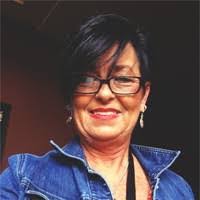 Lori Parham's Instagram, Twitter & Facebook