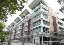 3 bedroom, 2 bathrooms, 1 balcony. No 7 Persiaran Sukan Laman Seri Business Park Seksyen 13 40100 Shah Alam Selangor