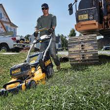 Overpower overgrowth with the powerful performance of dewalt cordless lawn mowers. 2x 20v Max Dewalt 3 In 1 Cordless Lawn Mower Dcmw220p2 Dewalt