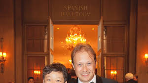 Seattle Symphony opening night concert wows crowd; gala shatters former  fundraising record