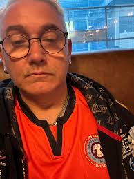 If there is one thing that makes me smile when I'm at work , it's meeting  kindred spirits that also love Scilly . It's usually someone wearing a  Scilly inspired jumper or