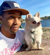 Benji Jones (@benjwatch) • Instagram photos and videos