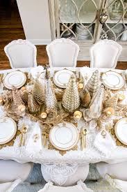 Elegant Gold Christmas Table Scape Randi Garrett Design Christmas Table Settings Gold Christmas Decorations Christmas Dining Table