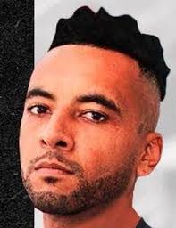 Evandro Rodrigues's Instagram, Twitter & Facebook