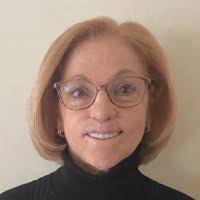 Tracey Byron's Instagram, Twitter & Facebook