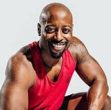 Angelo Arnold's Instagram, Twitter & Facebook