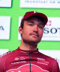 Dan hoorde ik de speaker weer roepen: De zoon van Erik Zabel staat aan de  start'