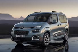 Citroen Berlingo 2020 200 000 Ventes En 2020 Berlingo Volkswagen Caddy Peugeot Partner