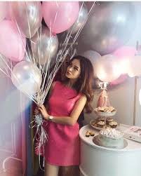 не тратьте жизнь на тех кто вас не ценит Ne Tratte Zhizn Na Teh Kto Vas Ne Cenit Ochen Silnyj Stih Girl Birthday Birthday Photography Birthday Photoshoot