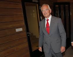 He returned to bergen to work for the family company, and became ceo in january 1986. Mohn Imperiet Dette Er Milliardfeiden Mellom Far Og Sonn Vg