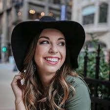 Mary Ringwald's Instagram, Twitter & Facebook