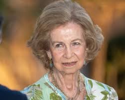 Isabel Guarch y Maria de la Pau Janer presentan su colección NOMS