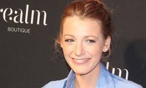 Blake Lively: Navdušuje s samosvojim stilom!