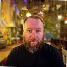 Stephen Kriss's Instagram, Twitter & Facebook