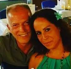 We had the amazing opportunity to be a part of this fabulous kitchen  renovation project in Central New Jersey, featured in NJHome Magazine.  Custom cabinetry, Custom wood hood, radius moldings, floating shelves...the