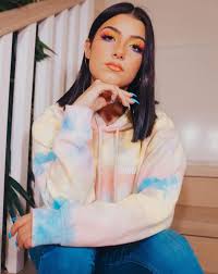Pin By Charli Damelio On Charli Famous Girls Celebrity Makeup Looks The Most Beautiful Girl
