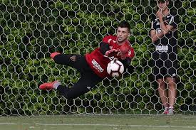 See more of tiago volpi on facebook. Aniversario De 30 Anos Do Goleiro Tiago Volpi Anima Treinamento O Liberal