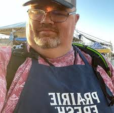 It's a good thing I like those ribs at @memphisbbqcompany because I got  drafter in the Rib Rumble. It's a rib eating contest with ribs prepared by  @melissa.cookston. I got second place.