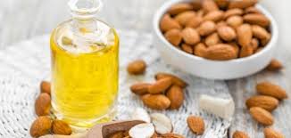 يتم تعبئة زجاجة من زيت اللوز المر حتى ثلاثة أربعها، وبعد ذلك يتم إضافة باقي الزيوت إلى الزجاجة. ÙƒÙŠÙ Ø£Ø³ØªØ¹Ù…Ù„ Ø²ÙŠØª Ø§Ù„Ù„ÙˆØ² Ø§Ù„Ø­Ù„Ùˆ Ù„Ù„Ø¨Ø´Ø±Ø©