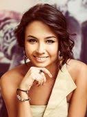 Хотя в молодости она и с таким носом хорошо смотрелась. Lyajsan Utyasheva Biografiya Foto Lichnaya Zhizn Muzh I Deti Mama Rost I Ves 2021 Uznaj Vsyo