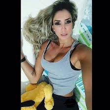 Check spelling or type a new query. Jogadora Gata De Volei Enlouquece Fas Com Foto De Biquini Na Web